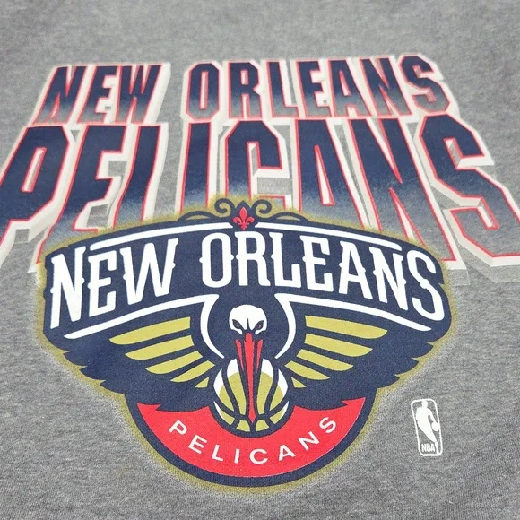 New Orleans Pelicans Basketball Gray Sweatshirt By Mitchell & Ness - Picture 2 of 9